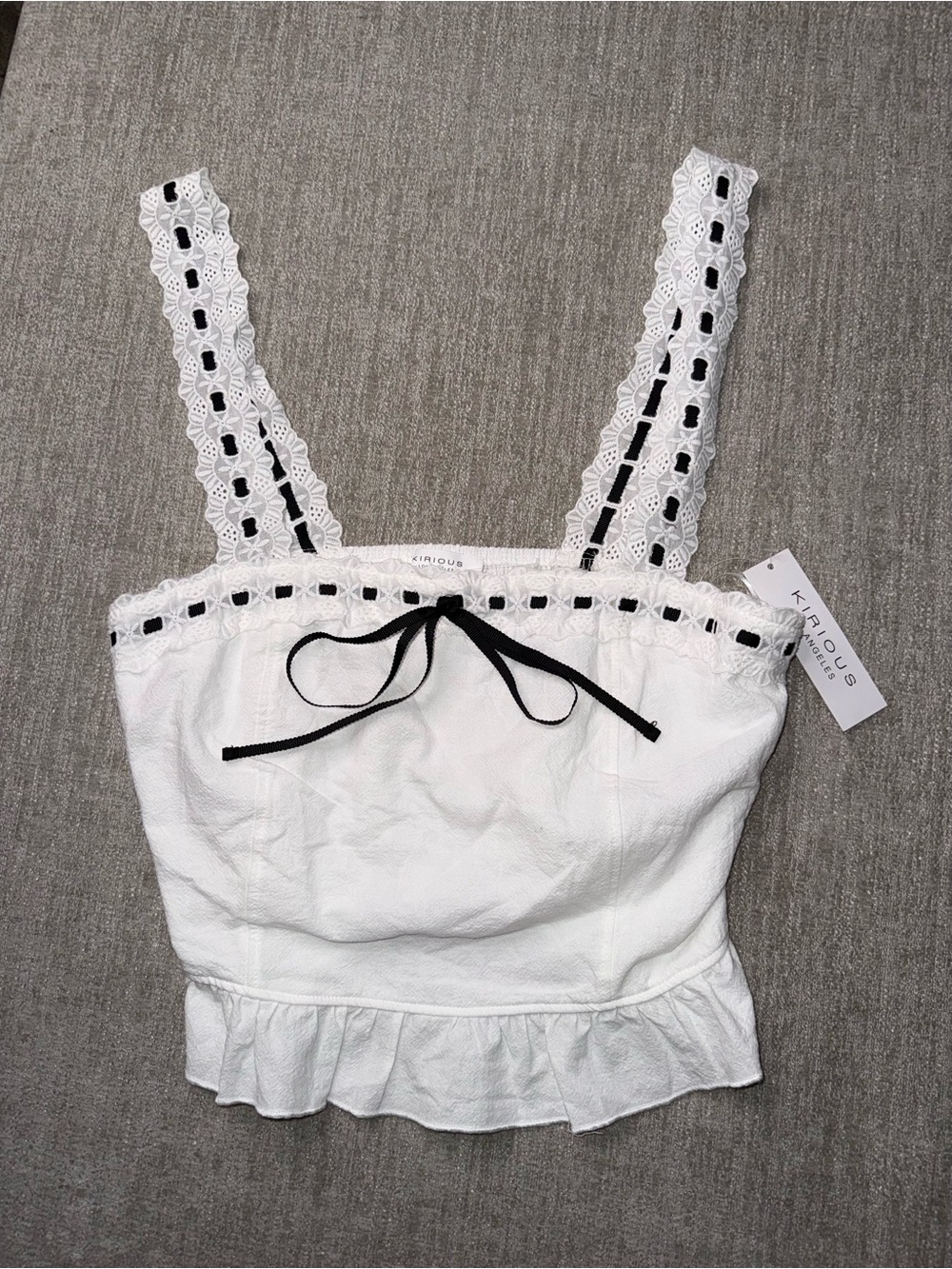 Kirious Los Angeles White Eyelet Lace Ribbon Crop Top Large NWT